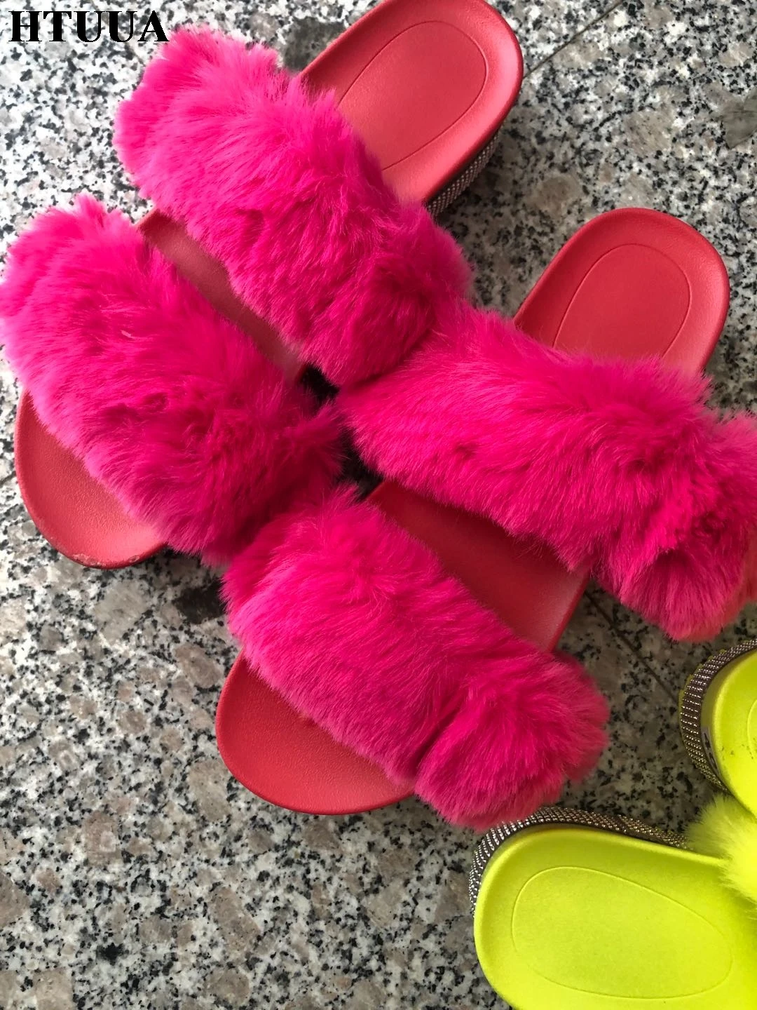 Новинка 2020 женские меховые тапочки HTUUA модные пушистые сланцы из искусственного