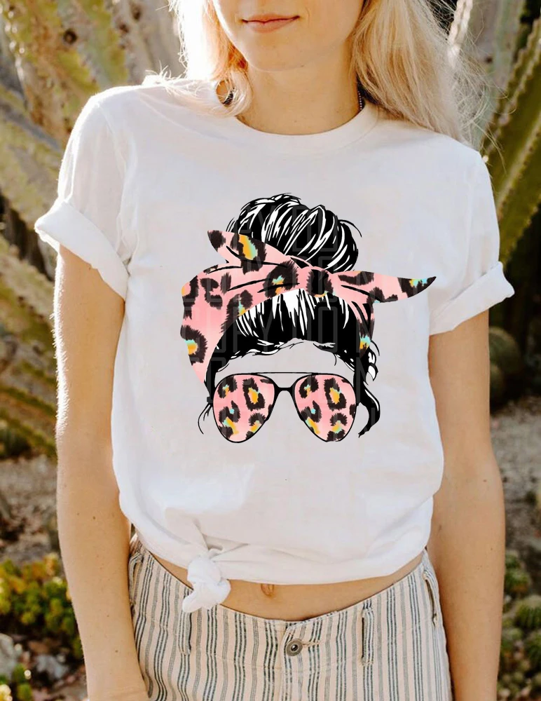 

2021 Anime Basic Mom Kawaii Graphic T-Shirts Korean Fashion Manga Women's Tops Skeleton Woman In Sunglasses Shirts For Women