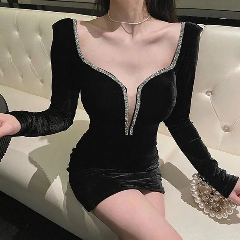 

New Autumn Rhinestone Square Neck Long Sleeve Women Velvet Dress Long Sleeve Sexy Short Party Dress Vestido q502