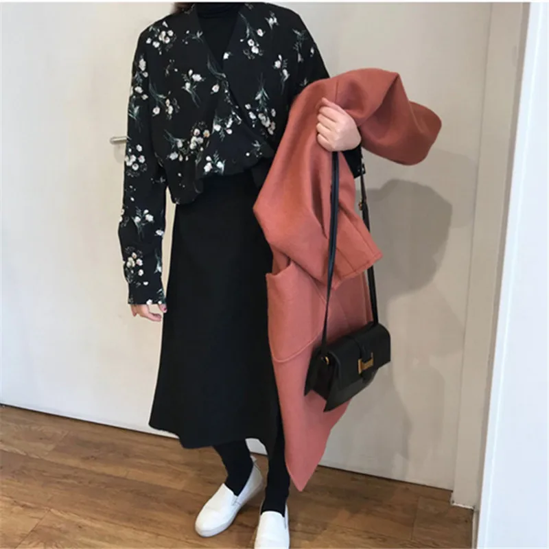 

Korobov Auttum 2021 New Flower Print Korean Blusas Vintage Elegant Female Blouse V-Neck Long Sleeve Casual Mujer Shirts new