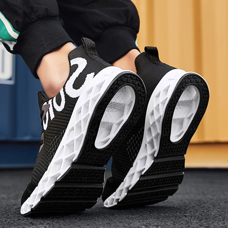 Мужские спортивные кроссовки для бега из дышащей сетки на шнуровке размеры 39 44