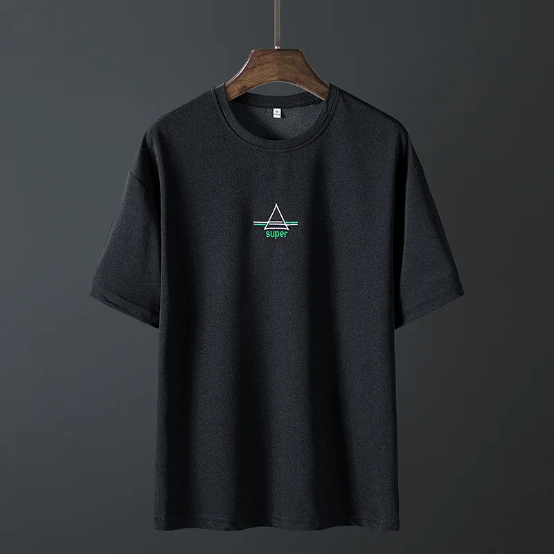 Спортивный костюм мужской из двух предметов футболка с принтом и шорты