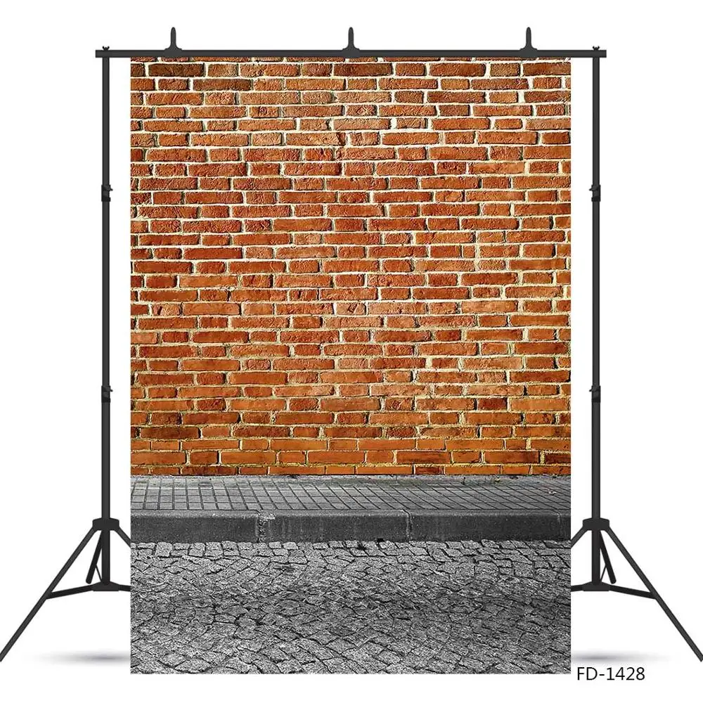 Фон для фотосъемки с изображением красной кирпичной стены и темного пола