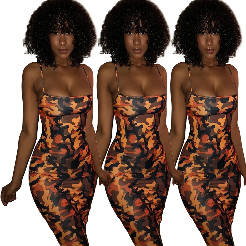 Платье женское камуфляжное без рукавов на бретелях-спагетти до колена в стиле