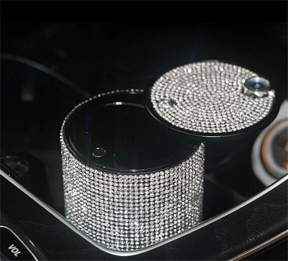 

Универсальная автомобильная черная пепельница разы портативная легкая светодиодная пепельница с кристаллами и бриллиантами автомобильна...