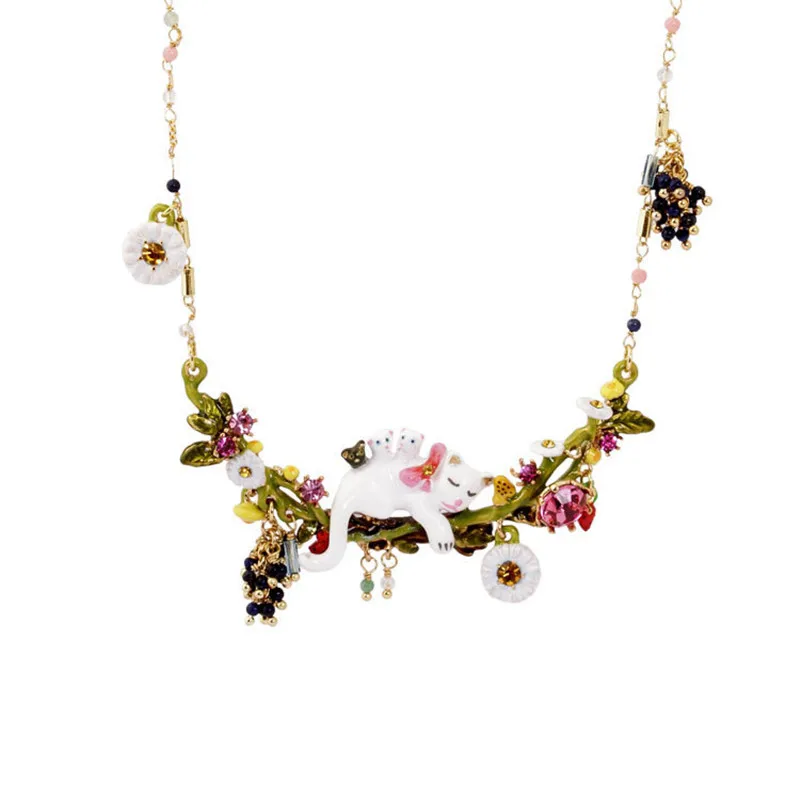 

Autumn Style Hand-painted Enamel Color Glaze Fashion Trend Necklace Three Kittens Series Red Gem White Flower Clavicle Chain