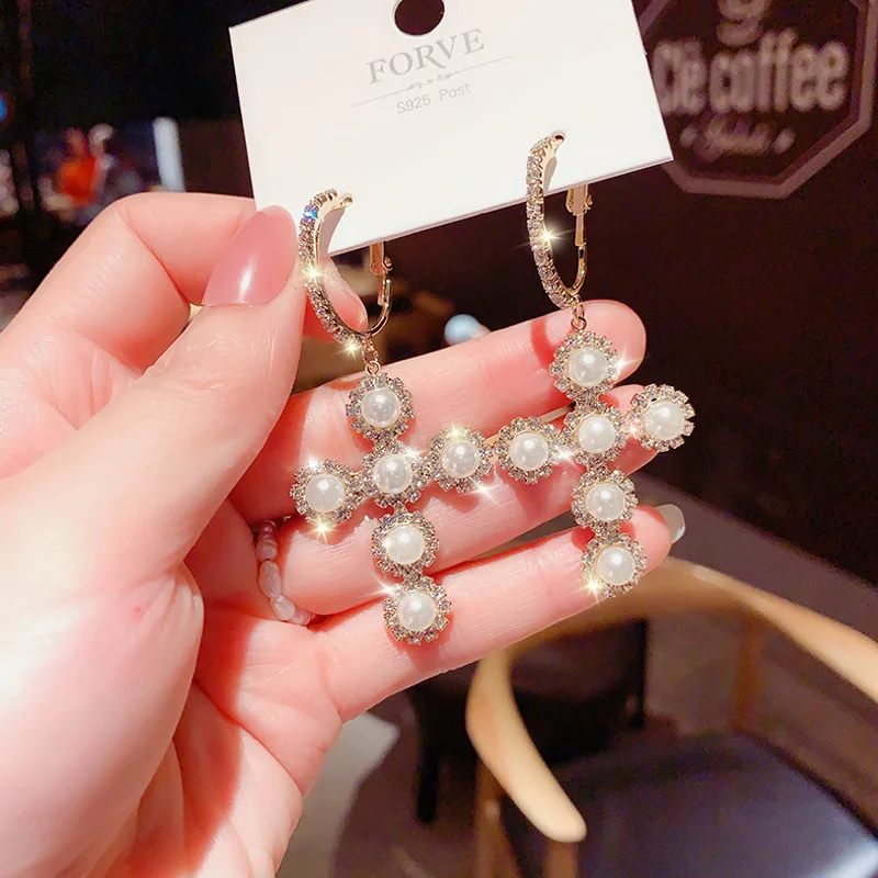 

Charm Female White Pearl Hoop Earrings Classic Gold Color Wedding Earrings Trendy Bride Cross Crystal Stone Earrings For Women