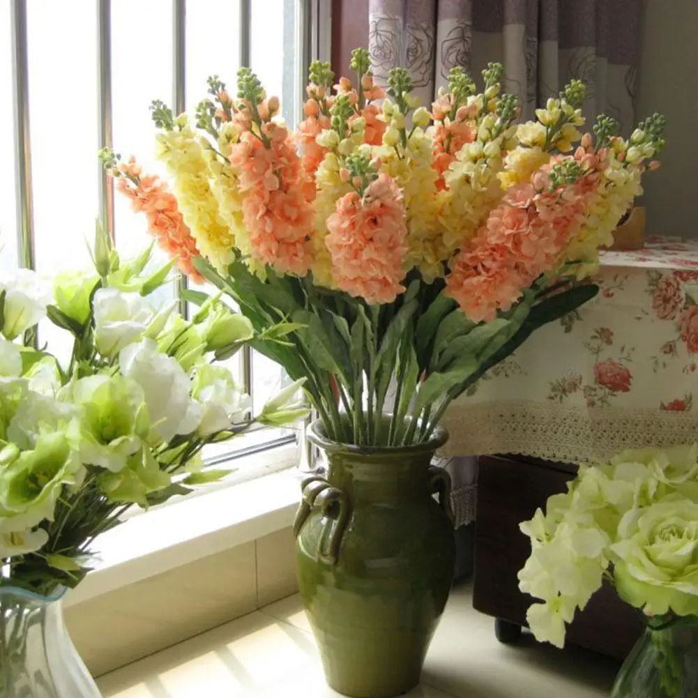 

Festive & Party Supplies