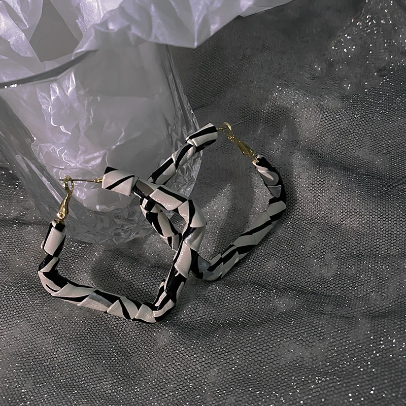 

Zebra pattern geometric square 2021 new trendy leather earrings earrings temperament earrings