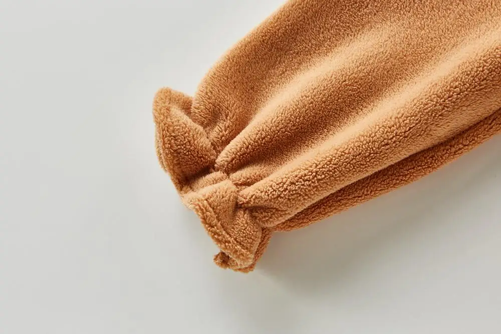 

2020 Baby Romper Clothes Set Fleece Long Sleevele Bodysuit + Cap