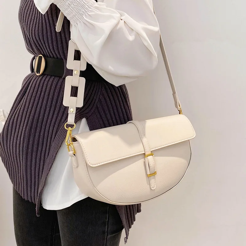 

2021 New Trendy Fashion Niche Design Single Shoulder Saddle Bag Simple Texture Underarm Bag High Sense Messenger Bag Female