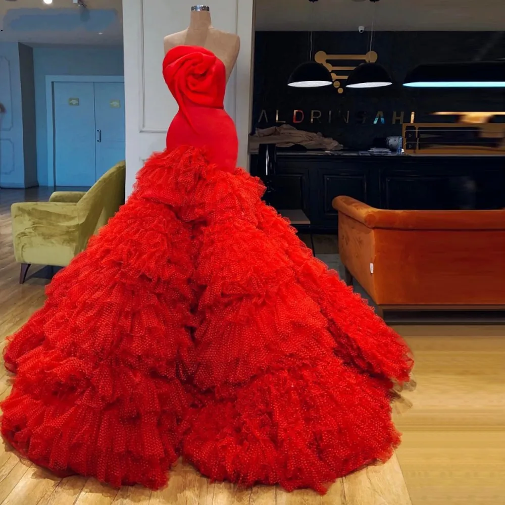 

Dubai Evening Dress Ruffles Tiered Red Evening Dresses Puffy vestido de festa longo Off Shoulder Arabic Long Prom Dress