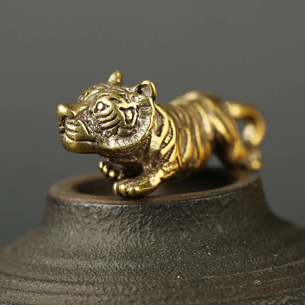 

1*Figurines 43*11*13mm Tiger Figurine Brass Miniature Home Ornament Figurines Decoration Office Gift