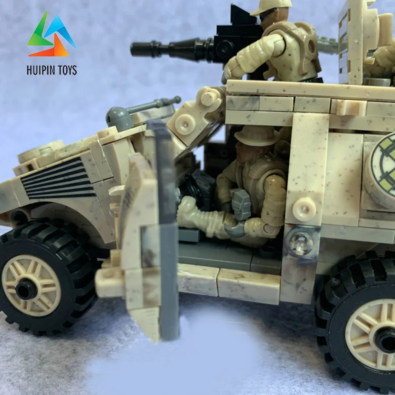 with figures 451 шт. XINGBAO строительные блоки легое техника XB-06024 Военная серия VBL колесный бронированный автомобиль модель детских игрушек Кирпичи 4PX - Цвет: with figures