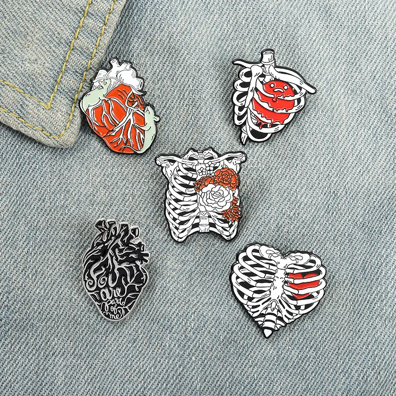 

Heart Skeleton Enamel Pins Anatomical Sternum Brooches for Doctors And Nurses Punk Gothic Lapel Pin Badge Jewelry Gift Wholesale