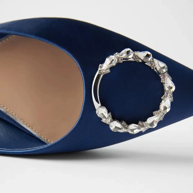 

Riband Low Sandals Woman Leather Female Shoe Buckle Shallow Mouth Low-heeled Girls Fashion Flat Rhinestone 2021 Open Pointed Cry