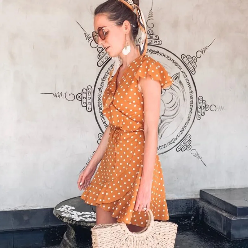 Женское платье с коротким рукавом асимметричное шифоновое в горошек v образным