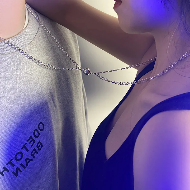 Новинка 2021 креативное магнитное ожерелье для пары из 2 предметов женщин и мужчин