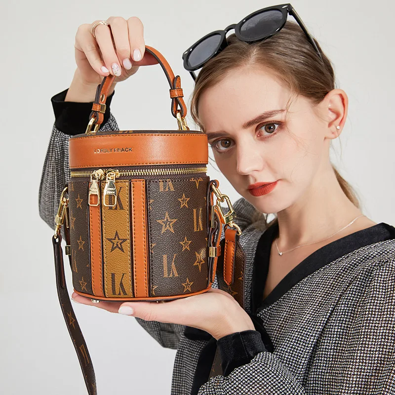 

Женская Новинка 2021, модная кожаная круглая сумка-мешок, портативная Ретро сумка-мессенджер со старыми цветами, сумка-цилиндр, кошельки, сумк...