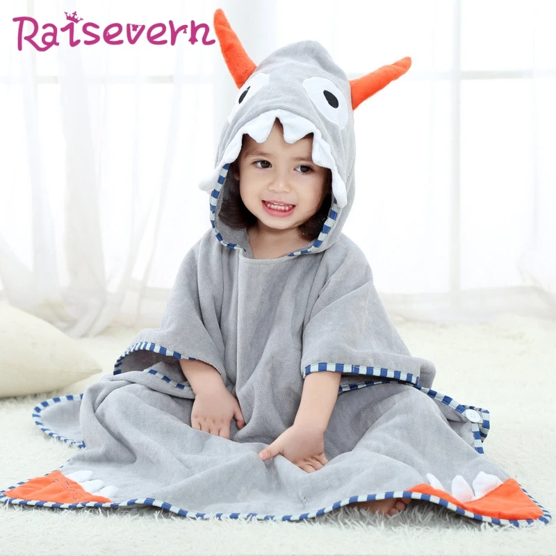 Единорог с капюшоном и изображением персонажа из мультика детский банный халат