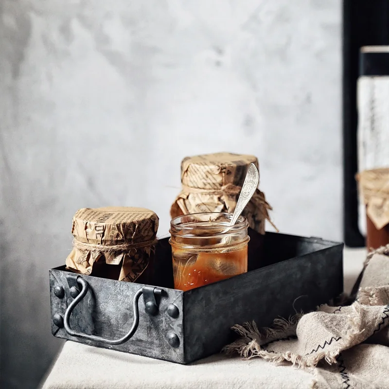 Прямоугольные антикварные железные сервировочные подносы во французском стиле