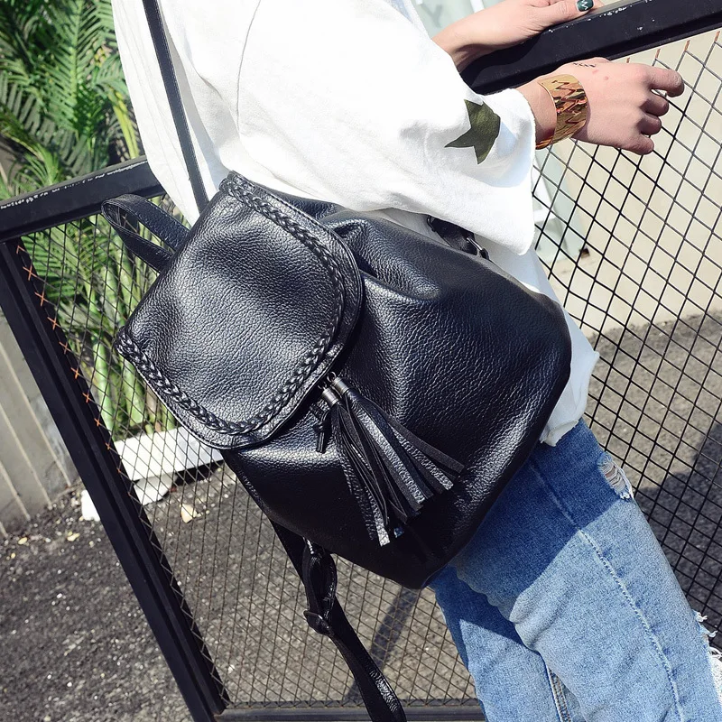 Винтажный рюкзак с кисточками черный тканевый Школьный из искусственной кожи