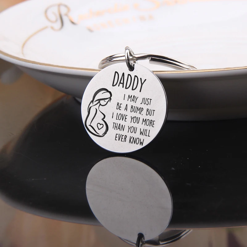 Брелок-сюрприз в подарок на день отца резьба: Папа я могу просто сделать удар. Но