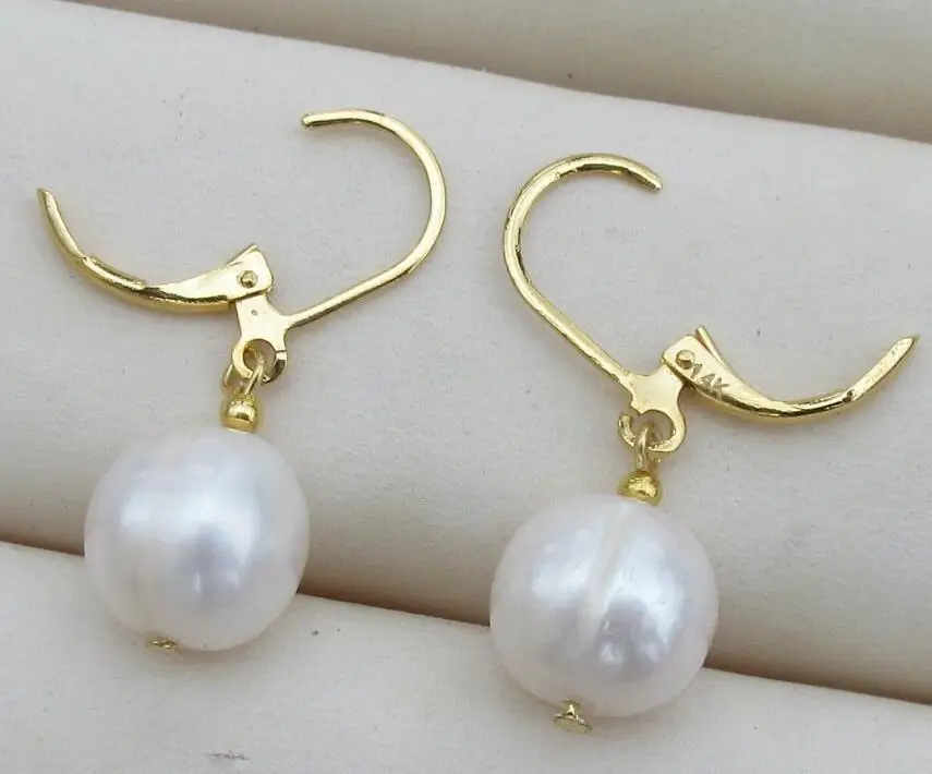 

HOT AAA+ 8.5-9MM NATURAL ROUND SOUTH SEA GENUINE WHITE PEARL EARRING