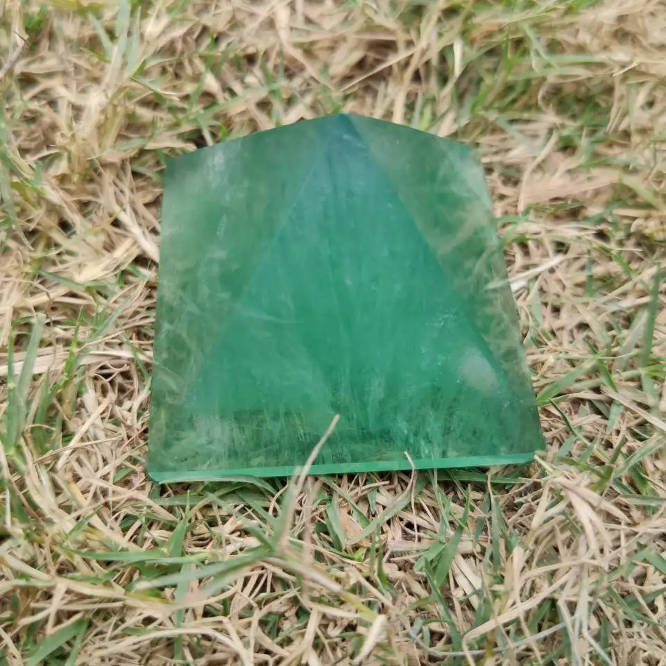 

Polished NATURAL Green Fluorite QUARTZ CRYSTAL Pyramid POINT HEALING
