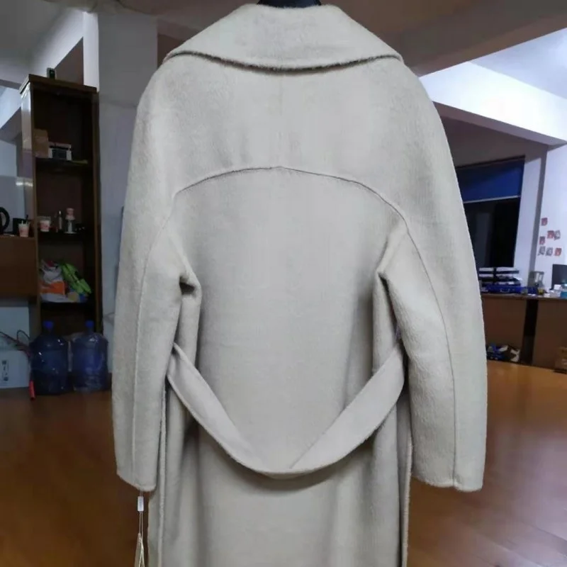 Женское приталенное шерстяное пальто элегантное офисное длинное на пуговицах с