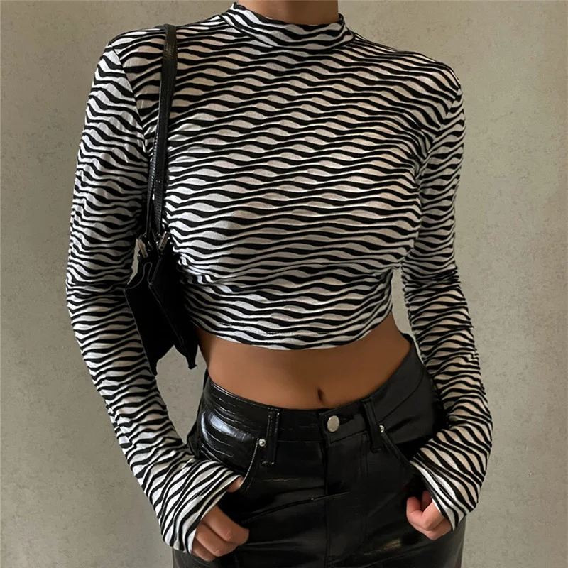 street shooting collar black and white color ripple girl long sleeve Pullover T-shirt women's autumn Rachel | Женская одежда