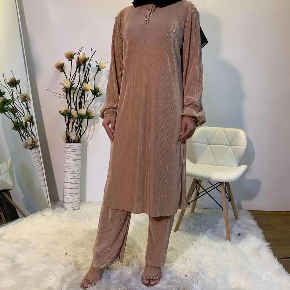 

Solid Color High Quality New Pleated Muslim Suits Female Two-pieces Glossy Tops +Pants Malaysia Singapore Turkey Clothing