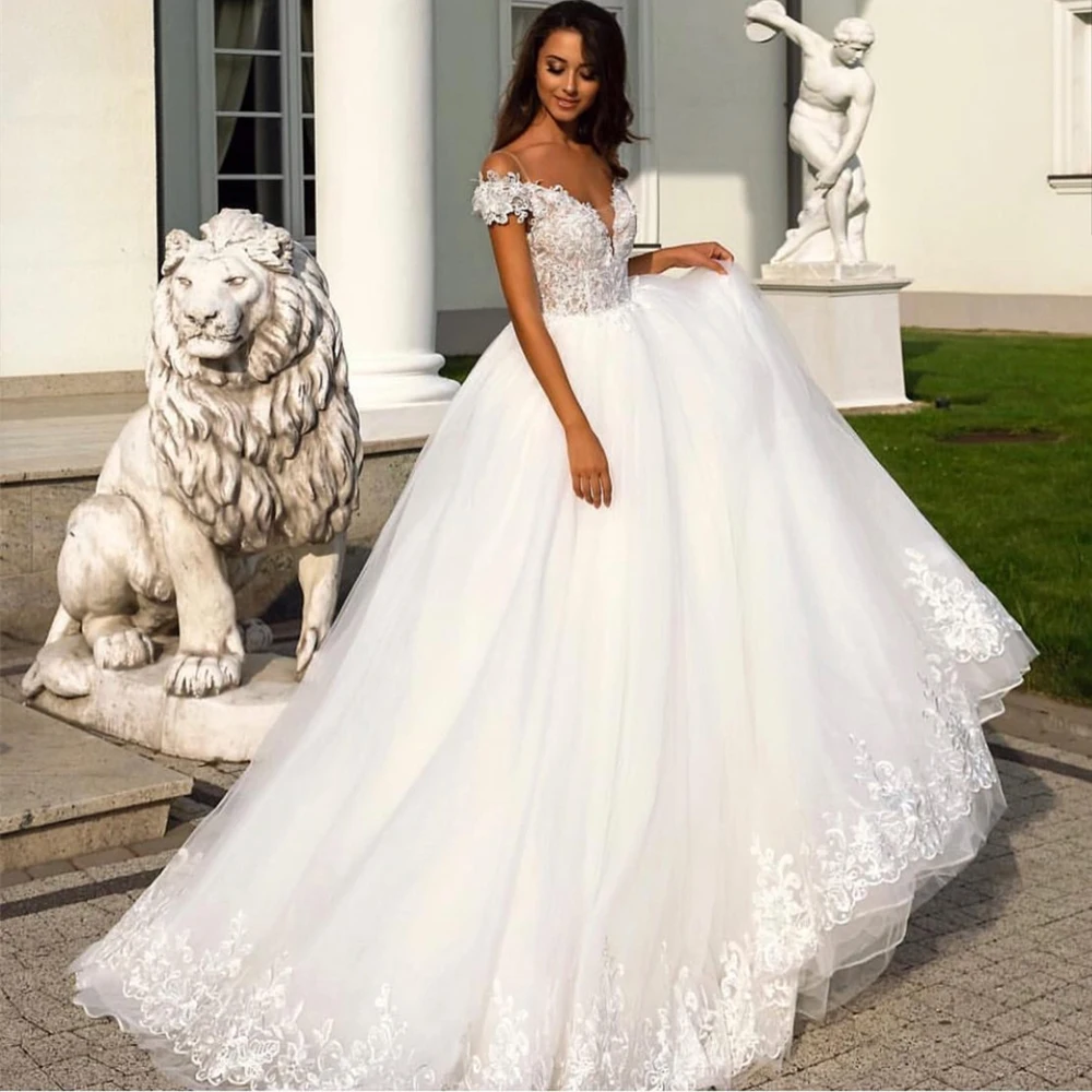 

Booma Off the shoulder Lace Appliques Wedding Dresses Soft Tulle Beach Bridal Gowns Plus Size V-neck Back Button Vintage Gowns