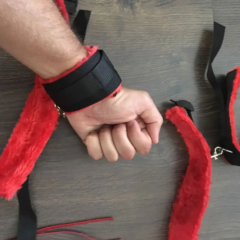 Под Кровать БДСМ-бондаж системы секс игры для взрослых наручники и лодыжки