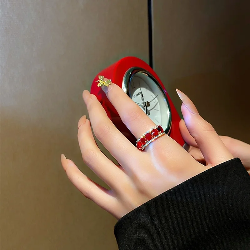 

Модные Винтажные дворец Стиль красный кольца с настоящими Австрийскими кристаллами женские туфли-лодочки на высоком каблуке ручной работы...