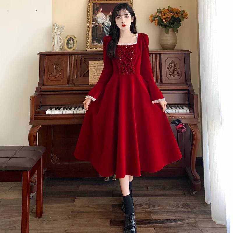 

plus size women vintage casual Princess dress autumn winter 2022 fashion Flared sleeves square collar party velvet dresses