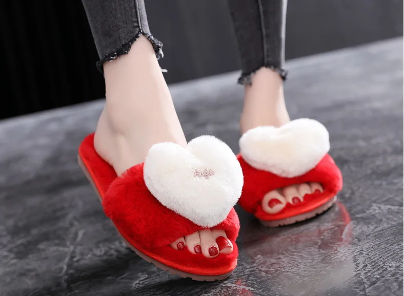 Новое модное милое сердце мех Дамские тапочки ярких цветов с мехом без задника