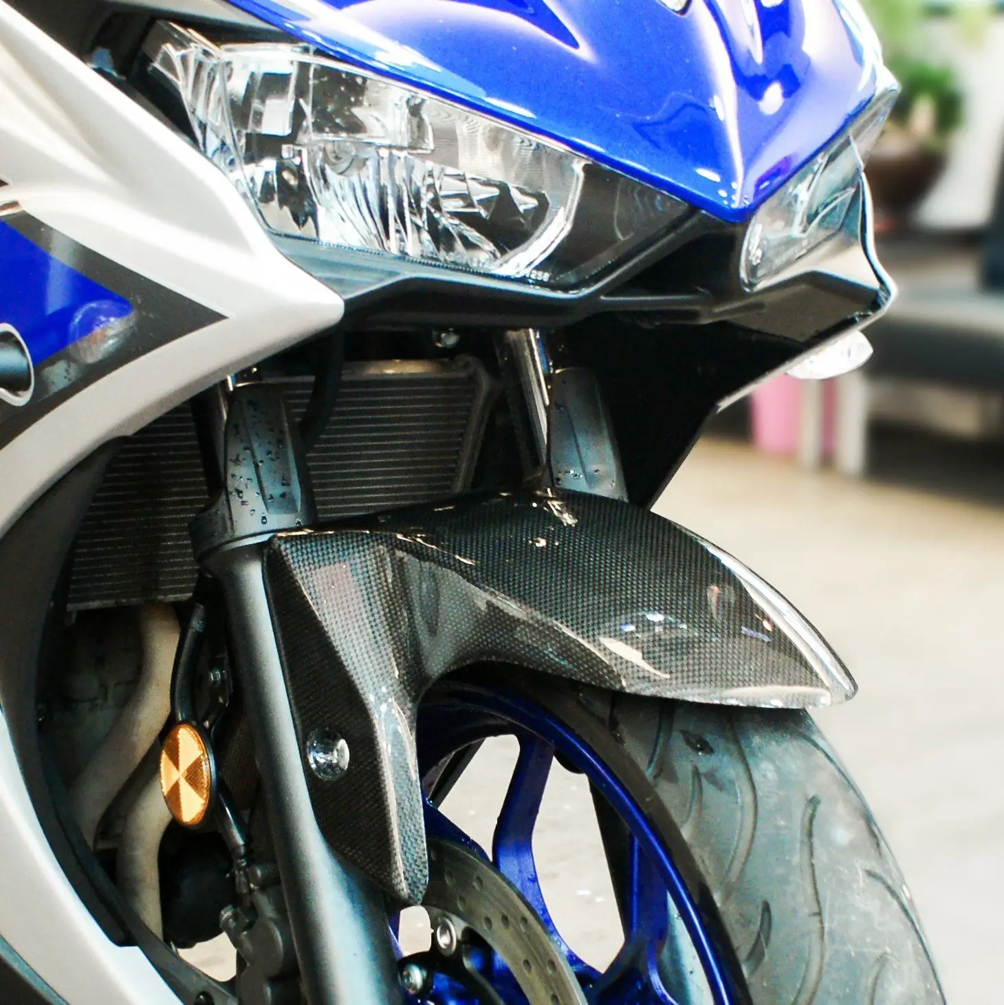 Переднее крыло брызговик из углеродного волокна для YAMAHA YZF-R3 R25 MT-03 2015 2016 |