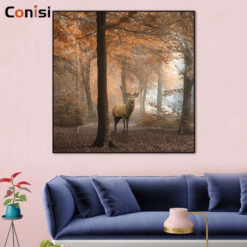 Conisi Олень в европейском стиле прогуливающийся осенью холст с желтым лесом