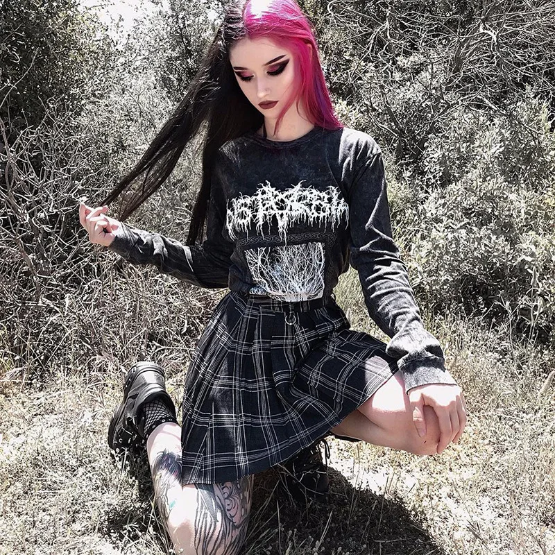 

Hoodies & Sweatshirts