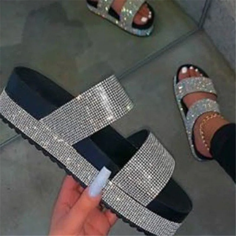 

2020 Summer Women Slippers Slides Bling Rhinestone Ladies Shoes Casual Summer Flat Female Crystal Glitter Woman Plus Size 35-43