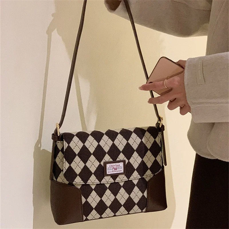 

Large-Capacity Check Crossbody Bag For Women Luxury Brand Designer New Fashion Crossbody Causal Shopper Messenger Tote New Bags