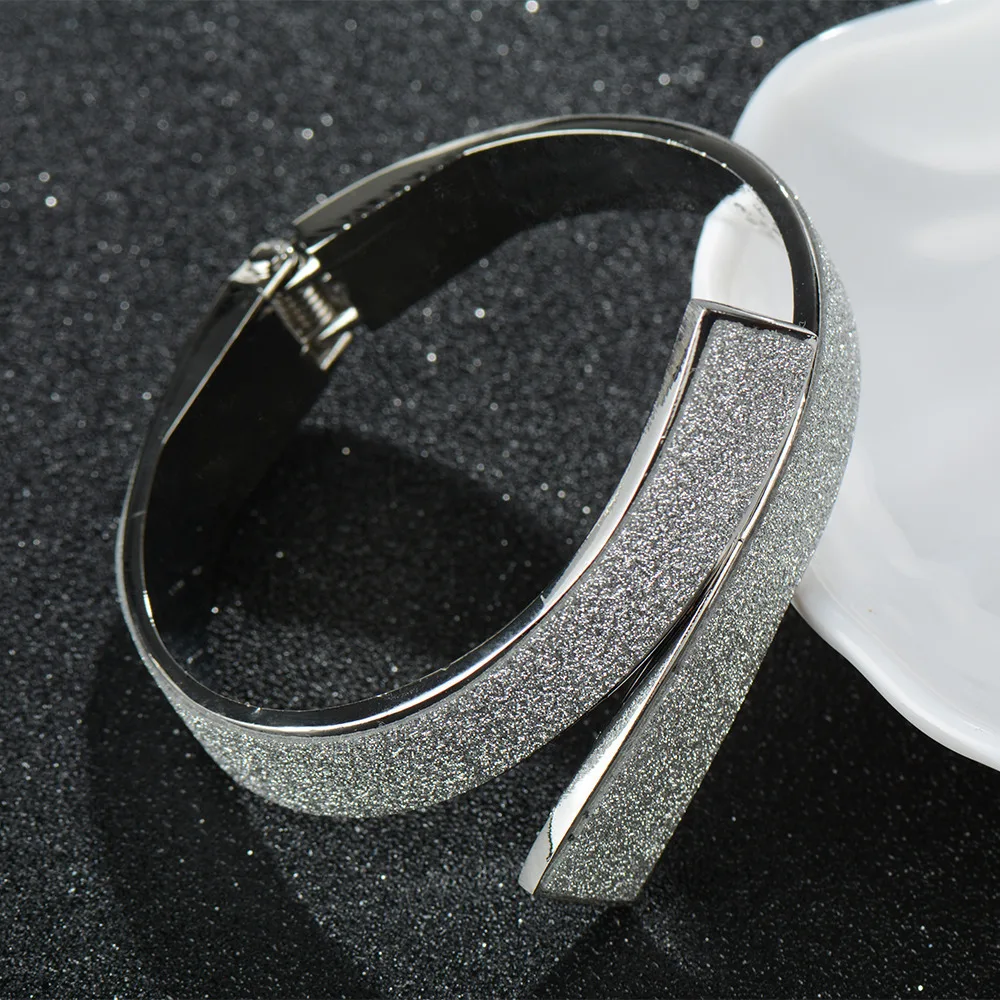 Pulseras модные золотые/серебряные браслеты из манжеты и браслеты для женщин и мужчин ювелирные изделия женский браслет с подвесками Pulseiras Bijoux аксессуары