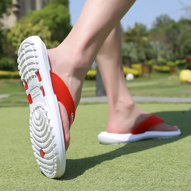 Мужские шлепанцы в полоску легкие повседневные сандалии клетку летние модные