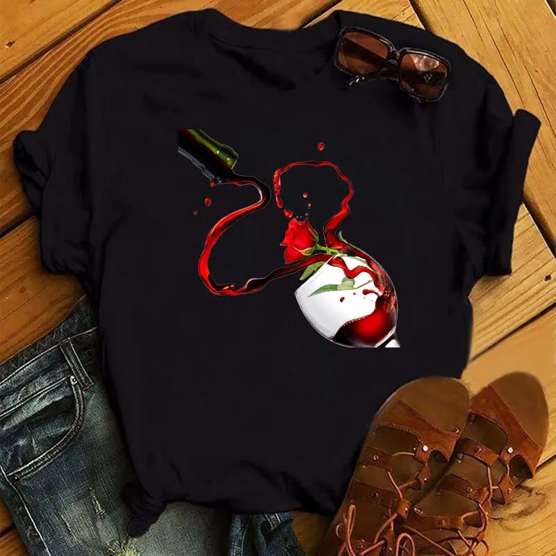 

Женская футболка с коротким рукавом, круглым вырезом и принтом вина