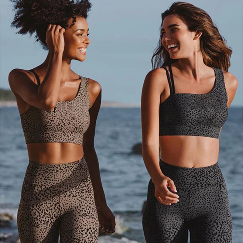 Спортивные костюмы для бега женские комплекты йоги ударопрочный бюстгальтер на