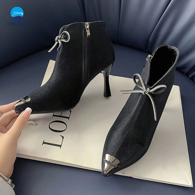 

Fashion boots female British style 2021 new spring and autumn single boots white short boots side zipper short boots women
