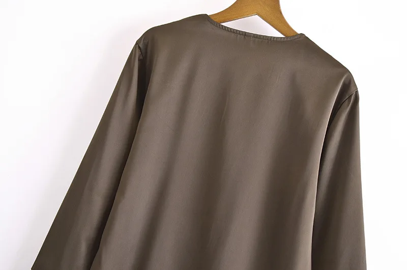 

Women's New V-neck with A Button-up Stitched Long-sleeved Shirt