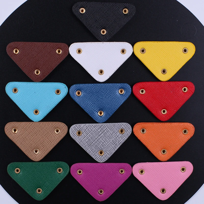 

Triangular Patch Cutstom Cros Shoes Charms Brand Logo Patch Badge on Bag Hairpin Rhinestones Iron on Letter Patches on Clothes