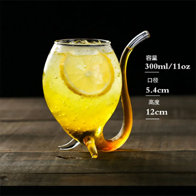 Стойкая стеклянная чашка с соломенным вином вампира питьевой трубкой вечерние